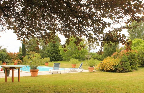 Bergerac Maison | Gîte en Périgord pleine nature piscine