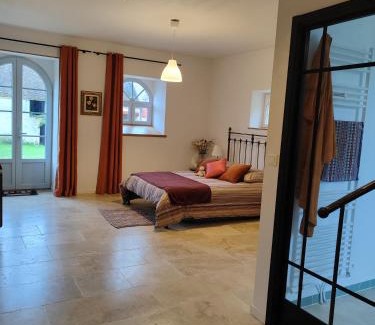 Vielmanay Maison | Gîte entre Loire, Vignobles et Bertranges