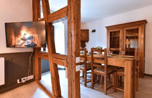Gueberschwihr Appartement | Gîte Entre Vignes et Vergers maison historique