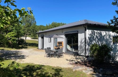 Le Montat Maison | Gîte Ethic Simple & Chic