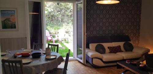Saint-Vincent-de-Mercuze Maison | Gîte fabuleux, jardin, terrasse, parking