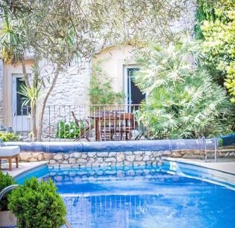 Saint-Genies-de-Malgoires Maison | Gîte familial 6 personnes climatisé, piscine partagée chauffée, proche Nîmes, Uzès, Pont du Gard, Cévennes