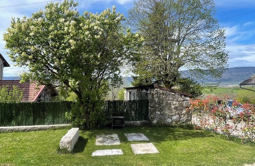Virieu-le-Petit Cottage | Gîte Familial en Valromey