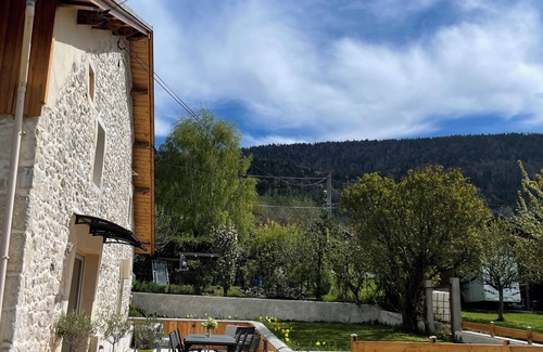 Virieu-le-Petit Cottage | Gîte Familial en Valromey