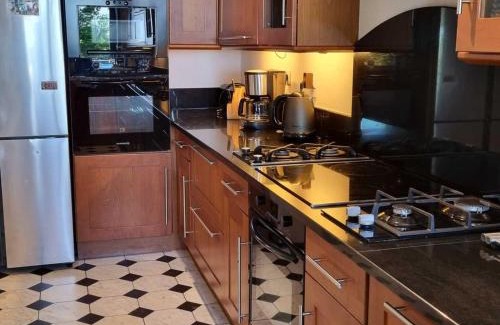Oudezeele Maison | Gîte familial 15 pers avec jardin, spa et activités près de Cassel - FR-1-510-233