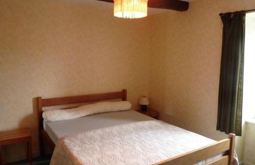 La Guillermie Maison | Gîte familial avec jardin, proche de Vichy, 4 chambres, draps inclus, animaux acceptés - FR-1-489-188