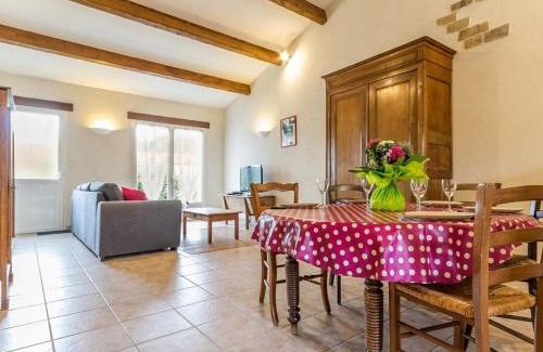 Rouans Maison | Gîte familial avec jardin clos, à 25 km de Nantes, WiFi, vélos et jeux pour enfants. - FR-1-306-953