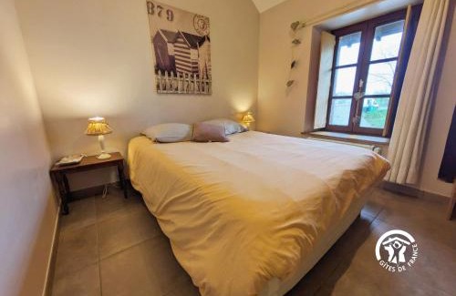 Montjean Maison | Gîte familial avec piscine, pêche, et activités à proximité, accueille 5 pers, animaux admis - FR-1-600-39
