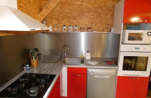 Vernusse Maison | Gîte familial avec piscine chauffée, sauna et activités sur domaine de 15 hectares - FR-1-489-357