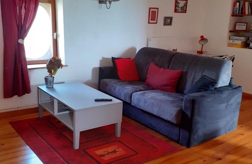 Saint-Germain Maison | Gîte familial calme avec jardin, wifi et équipements bébé, animaux acceptés - FR-1-584-92