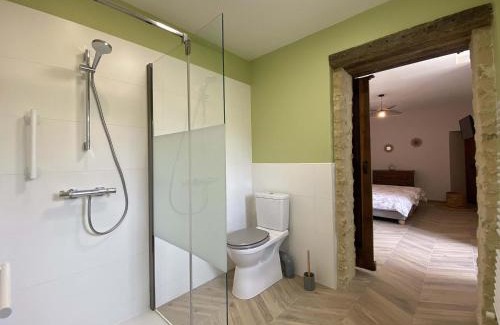 La Mesniere Maison | Gîte familial de charme pour 13 pers. avec cheminée historique, terrasse, jardin et 3 salles d'eau. - FR-1-497-209