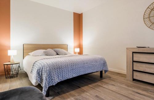 Nort-sur-Erdre Maison | Gîte familial rénové près du Canal de Nantes avec jardin, terrasse, wifi et chambres mansardées - FR-1-306-1263