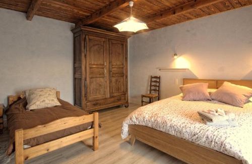 Gourgeon Maison | Gîte familial rénové avec jardin au cœur de la Vallée de la Saône - FR-1-583-467