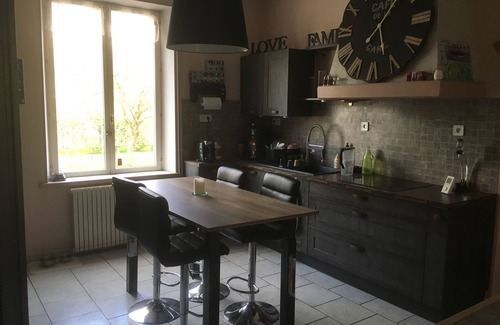 Warmeriville Maison | Gîte Ancienne Gare du val des bois 15’ de Reims 6 chambres 14p