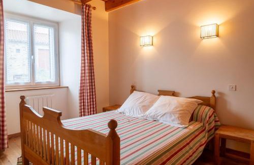 Chaulhac Maison | Gîte Gîte 6/7 personnes 1 chambre/1 mezzanine