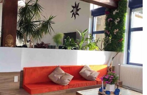 Latronquiere Cottage | Gîte in architect-designed house