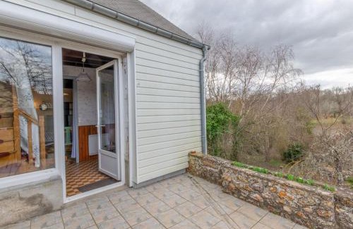 Dampierre-en-Burly Maison | Gîte indépendant avec terrasse et accès direct au lac - FR-1-590-223