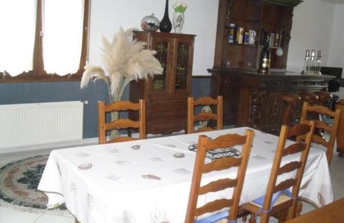 Senlis Maison | Gîte indépendant avec jardin clos, terrasse et wifi, au centre de Senlis, animaux acceptés - FR-1-376-52