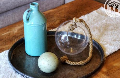 Saint-Germain-Lespinasse Maison | Gîte isolé avec piscine chauffée, spa, sauna et étang privé à 15 km de Roanne - FR-1-496-6