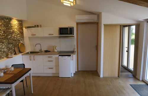 Puymaurin Appartement | Gîte japonais 2 à 4 personnes, Piscine, SPA et vue sur les Pyrénées