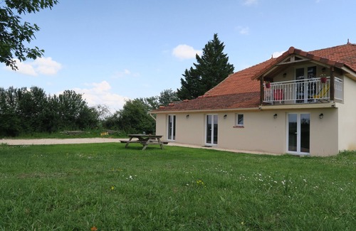 Puymaurin Appartement | Gîte japonais 2 à 4 personnes, Piscine, SPA et vue sur les Pyrénées