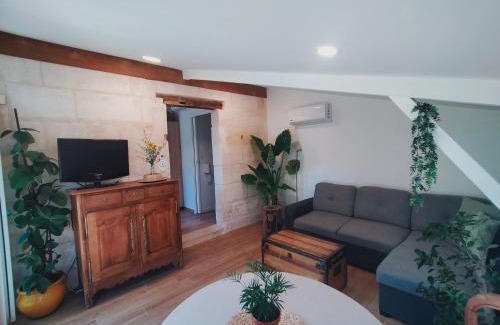 Galgon Maison | Gîte Jardin Du Chay