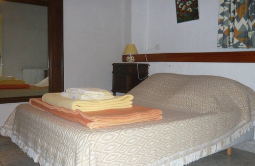 Osse-en-Aspe Autre | Gîte Jaune - Maison sur propriété de 5 ha, piscine, sauna, animaux,