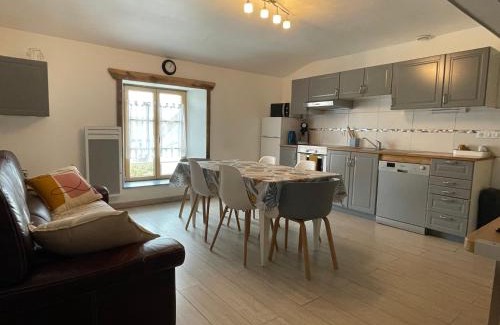 Colombey-les-deux-Eglises Maison | Gîte L'entre 2, 7personnes à COLOMBEY proche de Nigloland