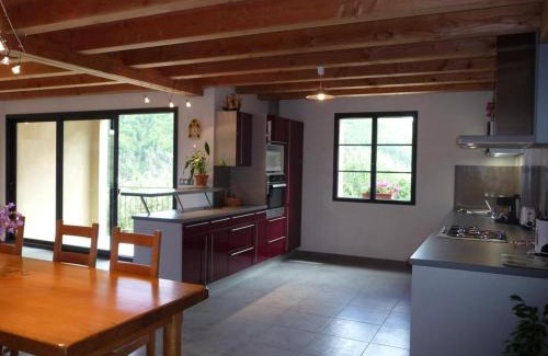 Mont Lozere et Goulet Maison | Gîte L'Hirondelle, 2/4 personnes à Oultet