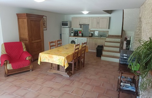 Crestet Autre | Gîte "L'Olivier" LE MAS DES CHARRETTES