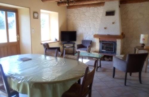 Beaune-sur-Arzon Maison | Gîte "L'Orée du Bois"