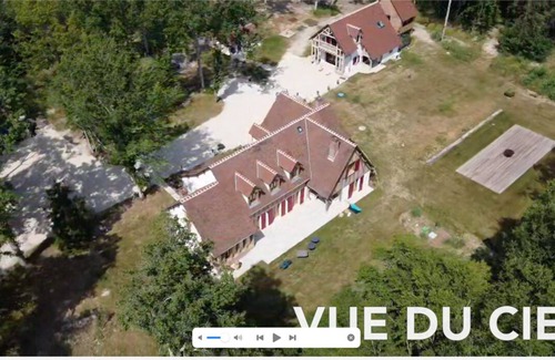 Mont-pres-Chambord Maison | Gîte l'orée de Clénord pour fêtes de famille, anniversaires ou vacances