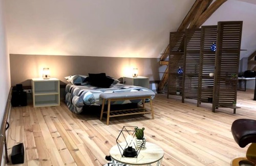 Couzon Maison | Gîte la bergerie, piscine chauffée,