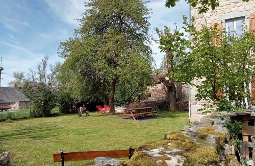 Saint-Symphorien Maison | Gîte La Fontaine 10/12 personnes