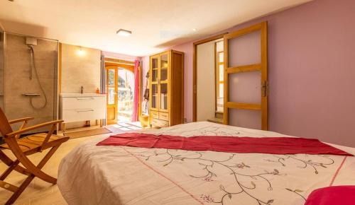 Antully Maison | Gîte La grange des Hirondelles 15 personnes 5litsdoubles 5litssimples 1convertible chez MAYMARD Yannick à 28 route de la croix forêt à ANTULLY réf à Gîte de France G2005 Corps de ferme entièrement rénové de bon standing