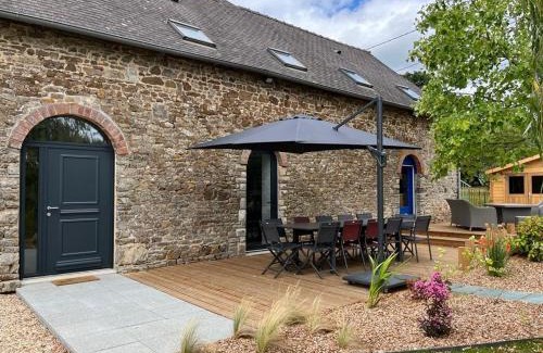 Livre-sur-Changeon Maison | Gîte La Grange aux Hirondelles - En campagne