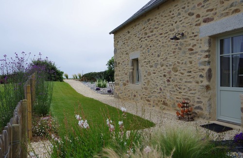Plougonvelin Maison | Gîte La Grange Neuve à Plougonvelin 4*, Vue Mer, 2 Chambres, 2 salles de bains