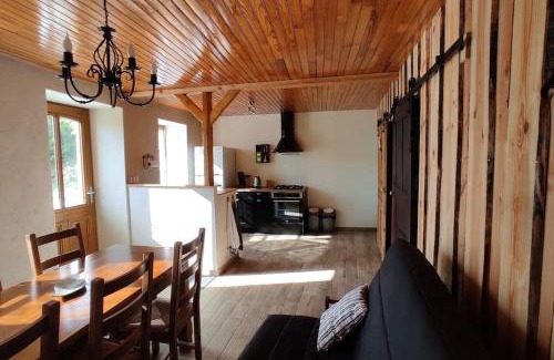 Verrieres-en-Forez Maison | Gîte La Mathilde dans les Monts du Forez