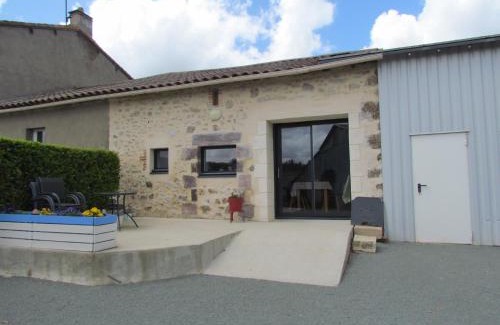 Montournais Maison | Gîte la petite maison