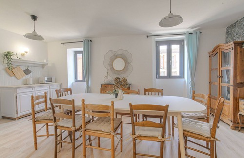 Lagnieu Maison | Gîte La Terrasse, near CNPE and Via Rhôna, ideal for cycling enthusiasts!