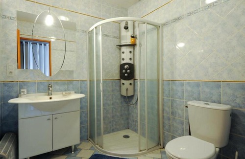 Laines-aux-Bois Maison | Gîte Laines-aux-Bois, 2 pièces, 4 personnes - FR-1-543-87