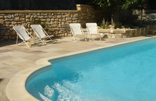 Combas Maison | Gîte Le clos des mûriers; sous le soleil du Gard !