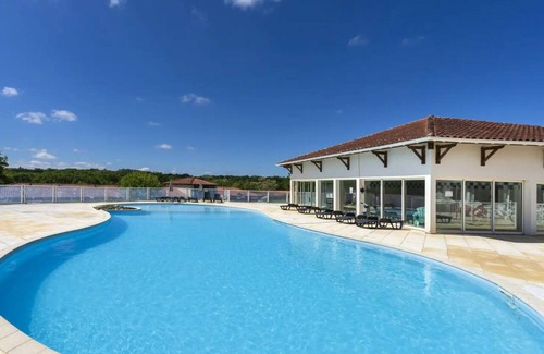 Cassen Maison | Gîte Le Coeur des Landes avec 2 piscines et un jacuzzi ! Idéal pour les familles