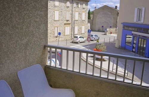 Sablons Maison | Gîte le loft bleu sleeps 12