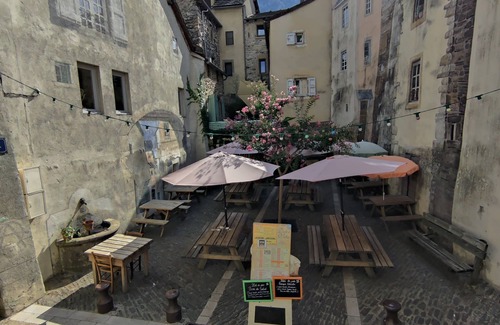 Florac Appartement | Gîte le Milan, en plein cœur de la magnifique petite ville de Florac