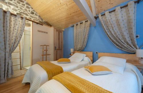 Peyre-en-Aubrac Maison | Gîte Le Moulin du Chambon 6/8 pers