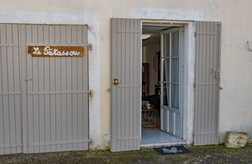 Monpazier Maison | Gîte Le Pétassou - Two Bedroom House, Sleeps 4
