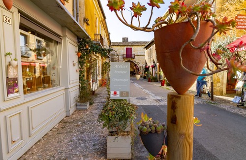 Monpazier Maison | Gîte Le Pétassou - Two Bedroom House, Sleeps 4