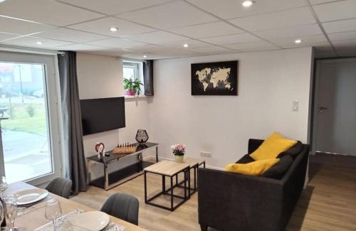 Wintzenheim Appartement | Gîte le petit wintz 4 personnes avec son jardin privatif - Parking avec borne de recharge pour véhicule électrique 22Kw - 2 vélos