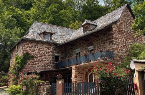 Villecomtal Maison | Gîte Le Pressoir domaine de jouani
